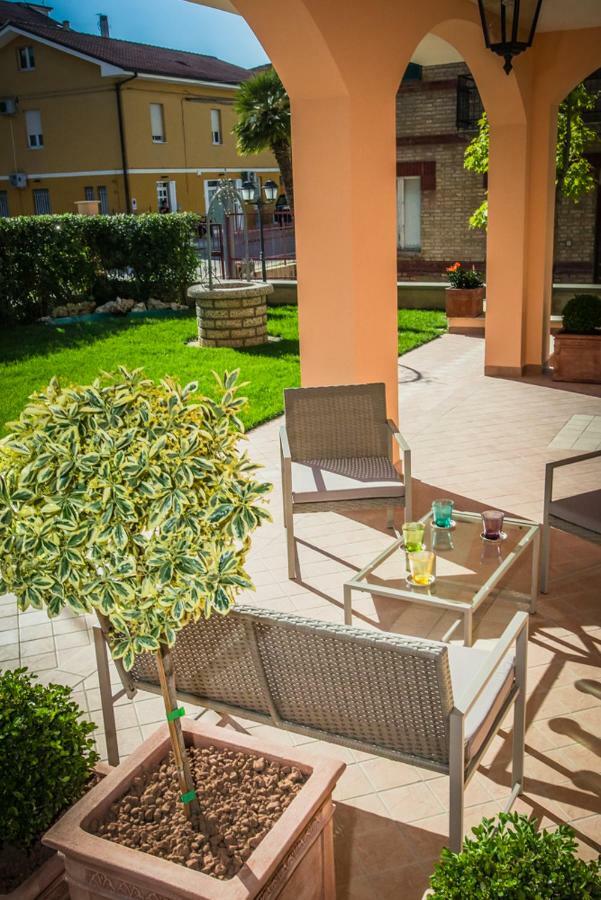 Appartamenti Vicino Al Mare Civitanova Marche Exterior photo